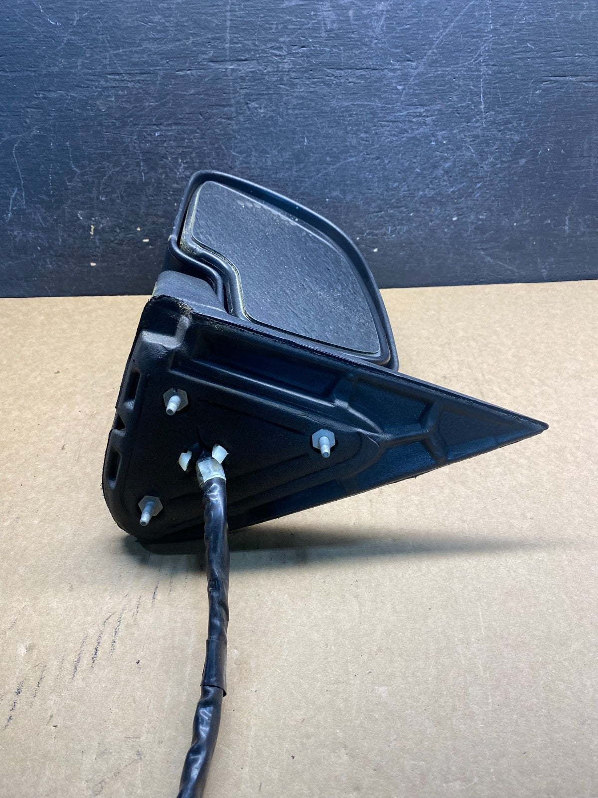 2003-2006 Chevrolet Tahoe Suburban Left Driver LH Turn Door Mirror AG6015 DW4