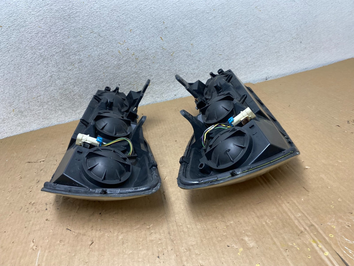 2004 to 2007 Chevrolet Malibu Left+Right Set Headlights AI9086 DW10
