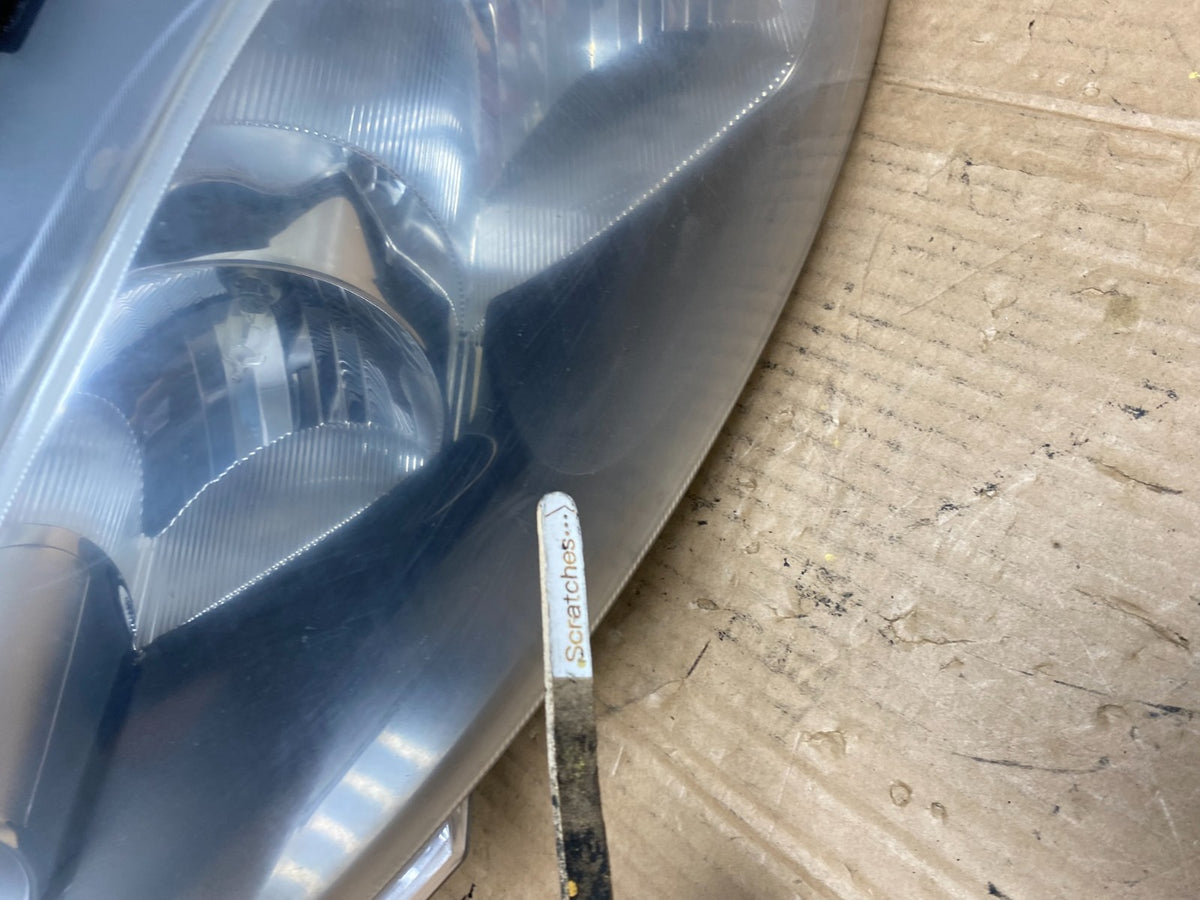 2011 2012 2013 Ford Fiesta Left Driver LH Halogen Headlight AI6570 DW3