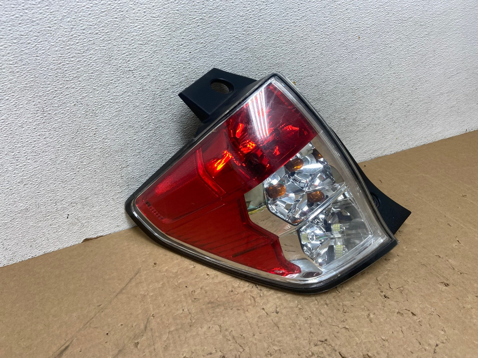 2009 - 2013 Subaru Forester Left Driver Lh Side Tail Light AG1341 LK2