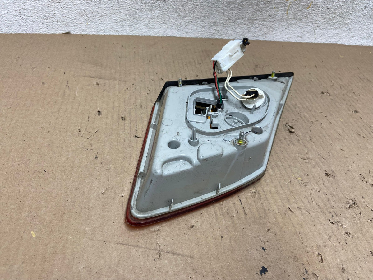 2009-2011 Hyundai Genesis Sedan Right Passenger Inner Tail Light AH5907 LK4