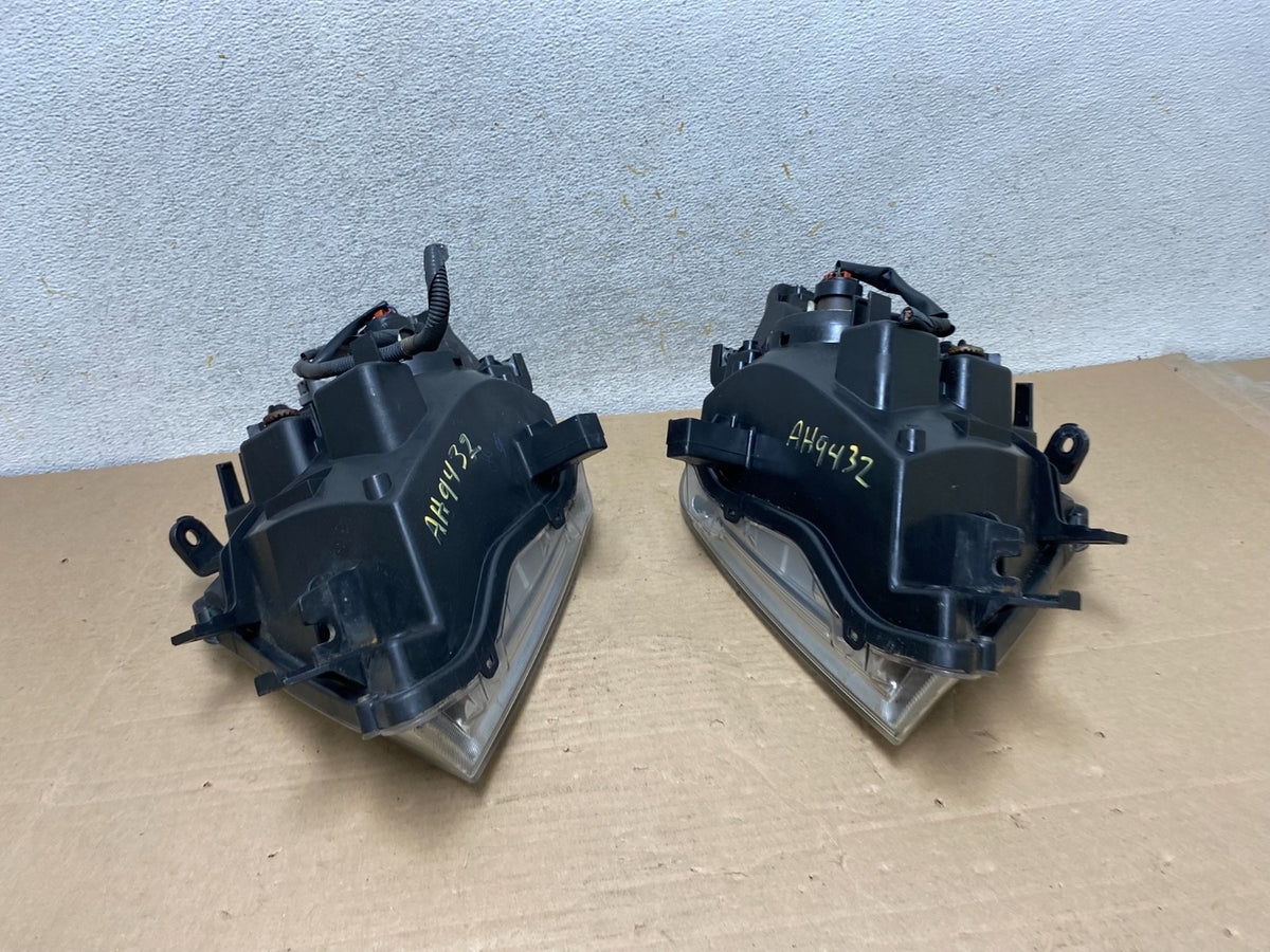 2008 to 2012 Nissan Pathfinder Halogen Headlights Left+Right AH9432 DW10