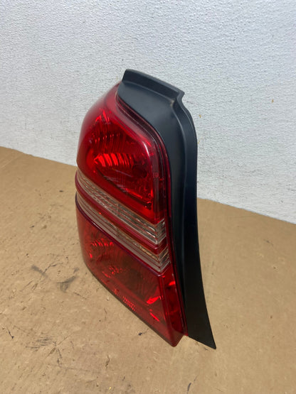 2001 2002 2003 Toyota Highlander Left Driver LH Tail Light AD3114 LK1