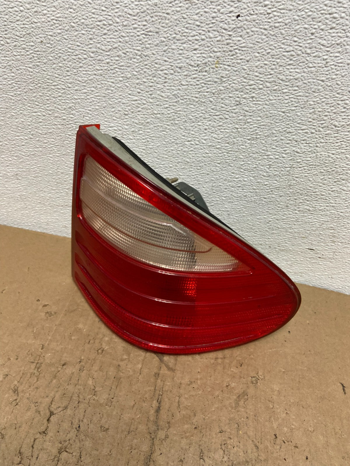 2000-2003 Wagon Mercedes-Benz W210 E-Class Right Passenger Tail Light AC7373 DG0