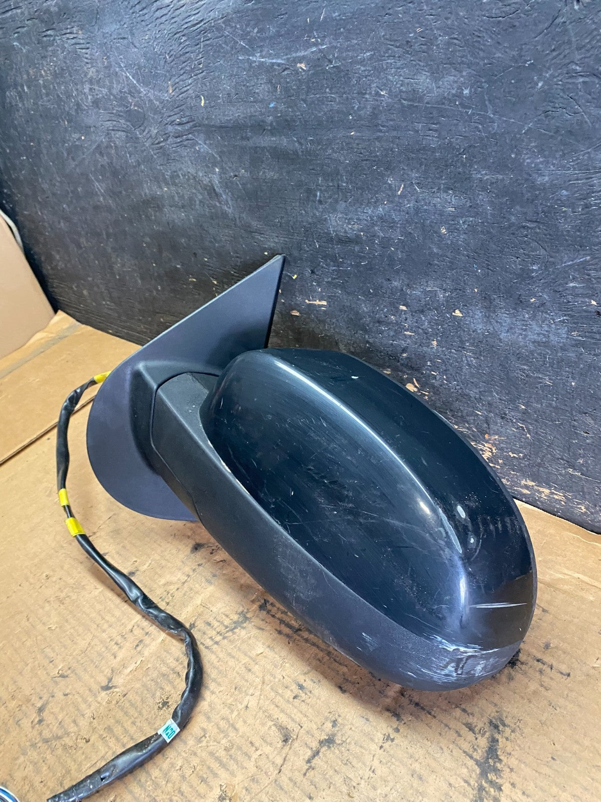 2007-2013 Chevrolet Tahoe Silverado Suburban Left Turn Signal Mirror S0477 DG1