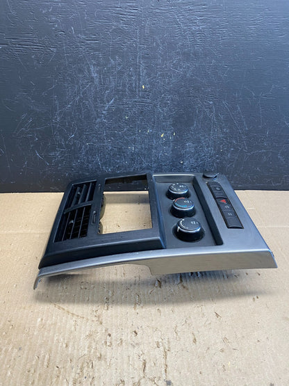 2008 to 2012 Jeep Liberty Dash Climate Temperature Control Radio Bezel AC9086 DG1
