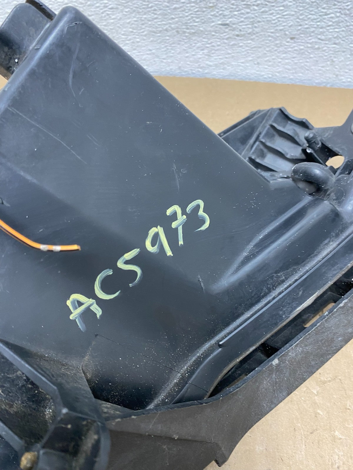 2004 to 2009 Mazda 3 Sedan Left Driver LH Side Headlight AC5973 DW11