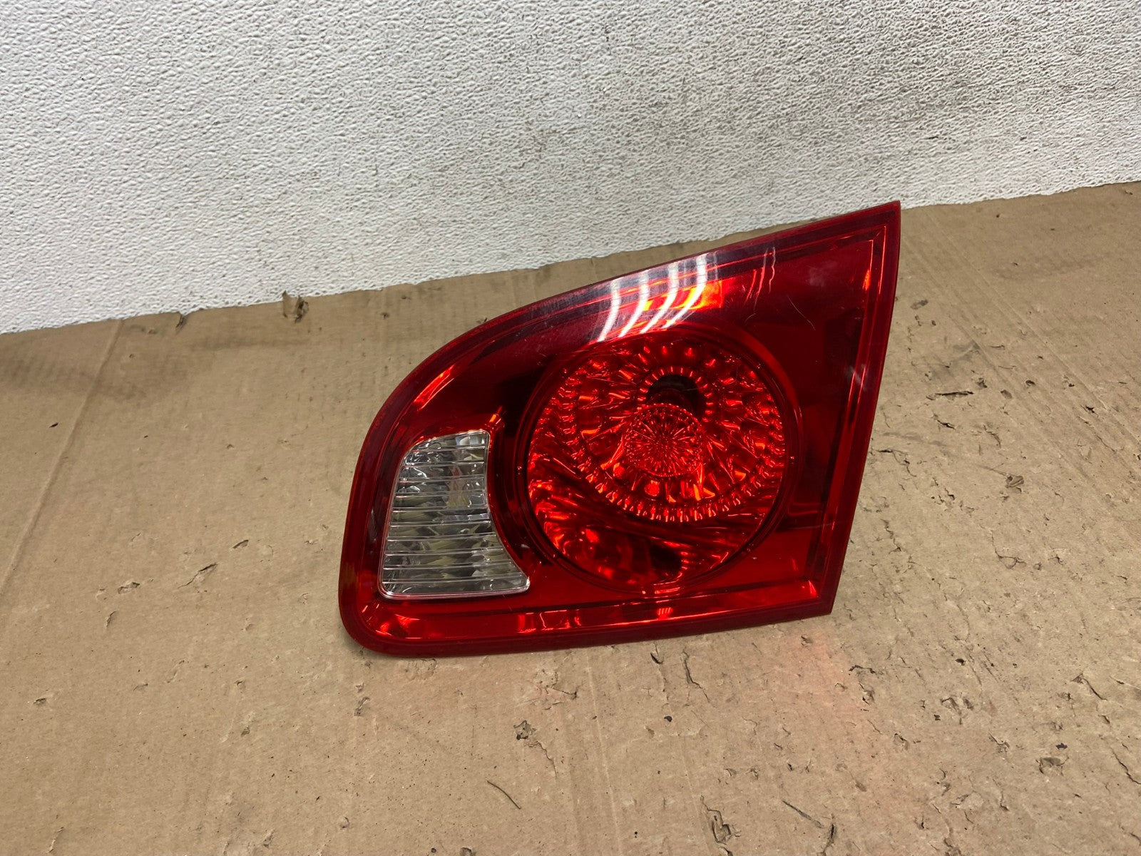 2007 2008 2009 Hyundai Santa Fe Right Passenger Tail Light Inner Y7098 DW0