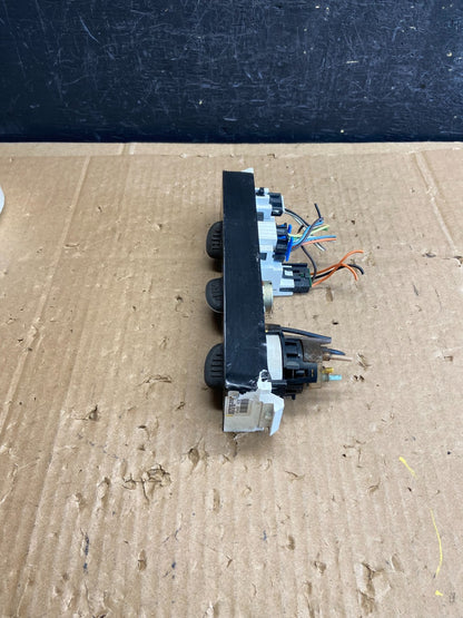2001 - 2007 GMC Chevrolet Astro Express Climate Control A/C ad2339 DG2