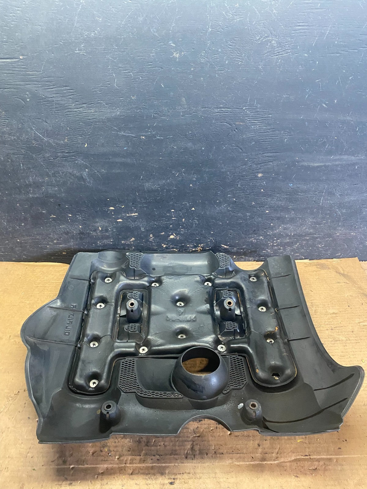 2006 to 2008 Kia Sedona V6 3.8L Engine Motor Cover  Oem S1176 DG5