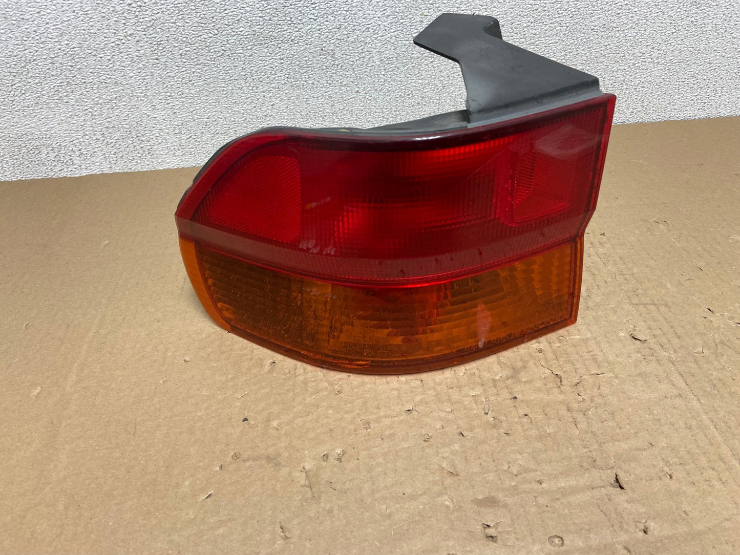 2002 2003 2004 Honda Odyssey Left Driver LH Side Tail Light AB6251 LK0