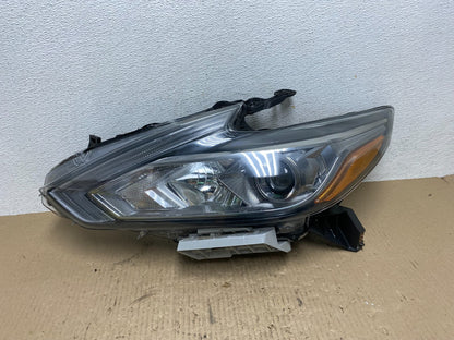 2016 - 2018 Nissan Altima Left Driver LH Halogen Headlight AE7097 DW0