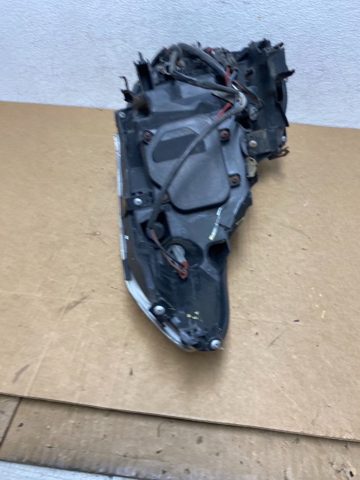 2010-2012 Infiniti G37 Right Passenger Side Xenon HID Headlight AD6073 DW9