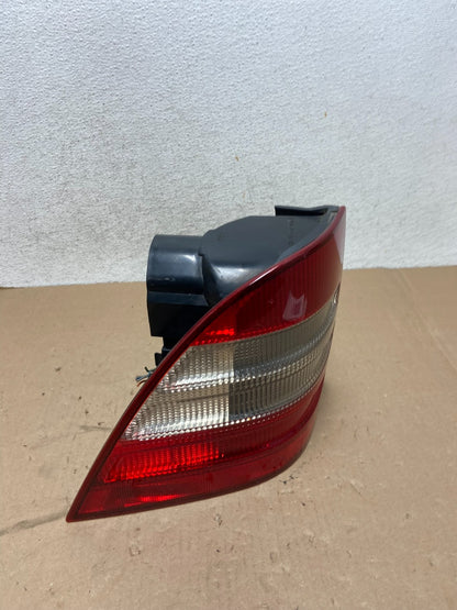 1998 1999 2000 2001 Mercedes ML320 ML-Class Left Driver LH Tail Light AG4061 PS2