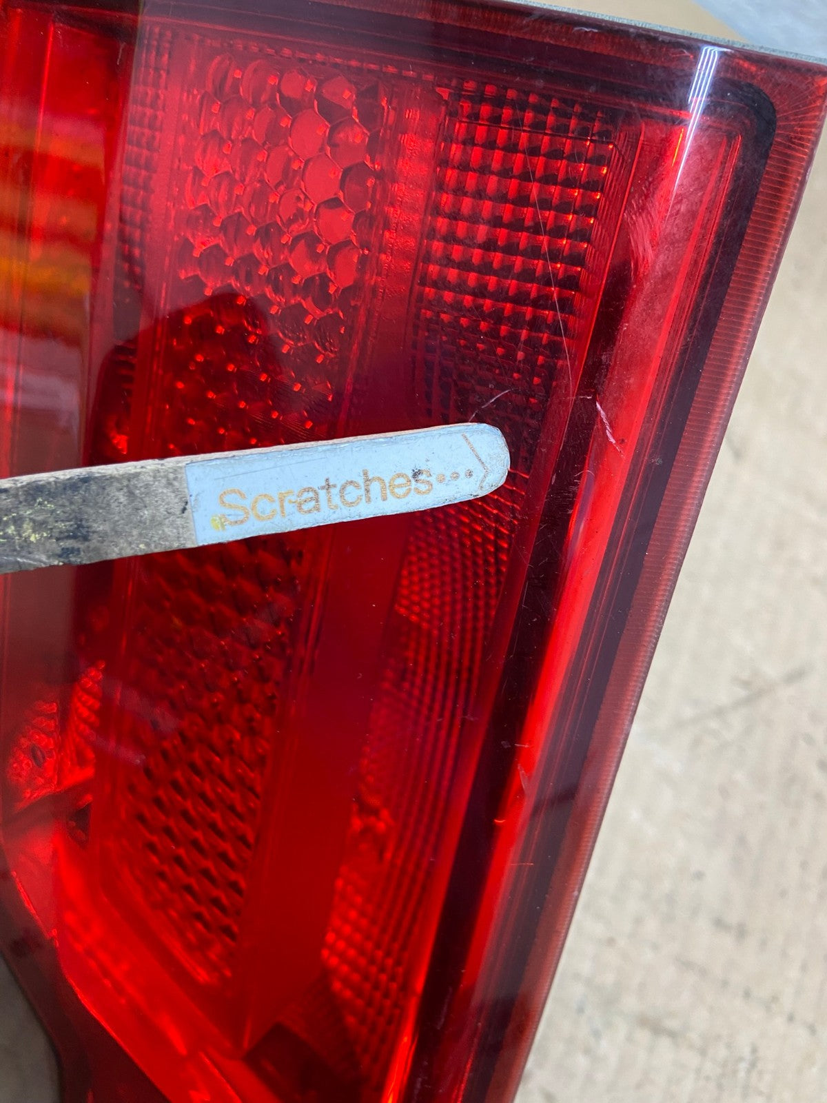 2011-2013 Jeep Grand Cherokee Left Driver Side Lh Inner Tail Light AI7913 LK3