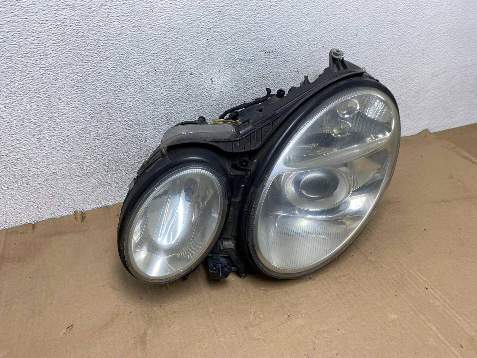 2003-2006 Mercedes E E320 E350 Left Driver Lh Side Xenon Headlight AE9096 DW2
