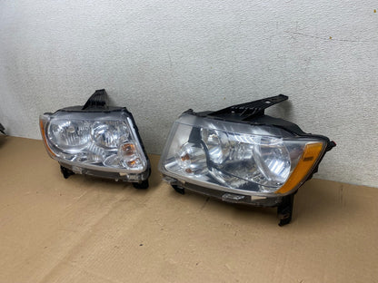 2011-2013 Jeep Grand Cherokee Left+Right Halogen Headlights S0260 DW1