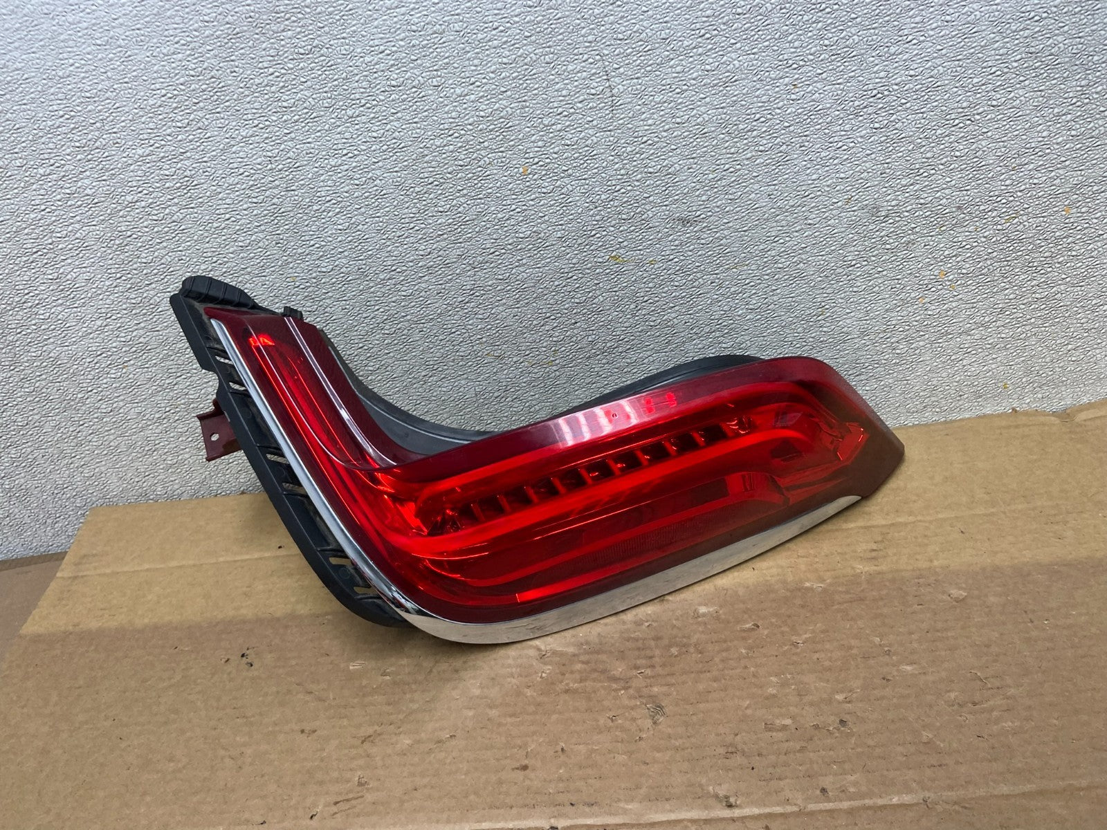 2018 to 2019 Cadillac XTS Right Passenger RH LED Tail Light  AB5153 DG0