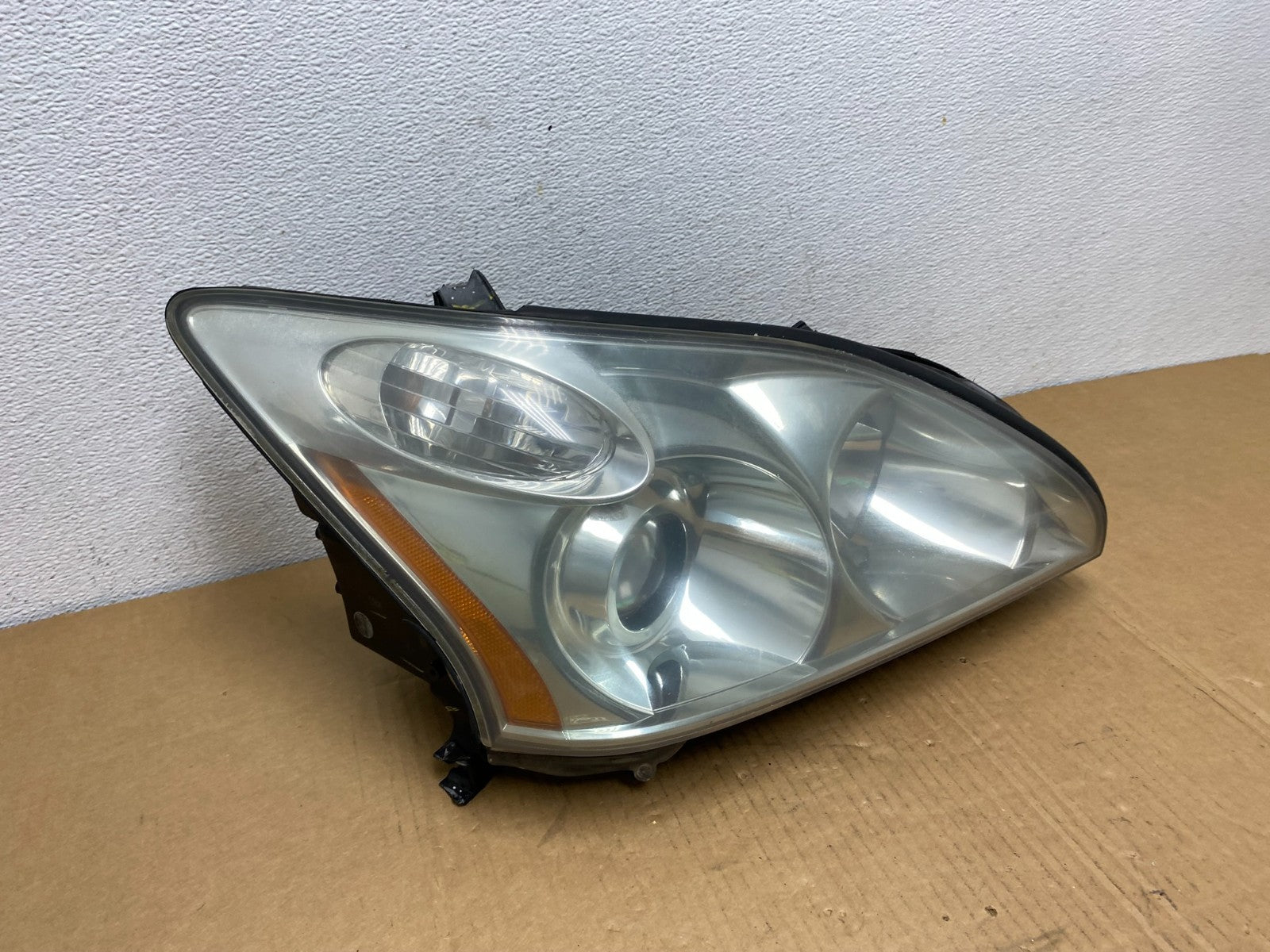2004 - 2009 Lexus RX330 RX350 Xenon Right Passenger Side Headlight AC7524 DW2