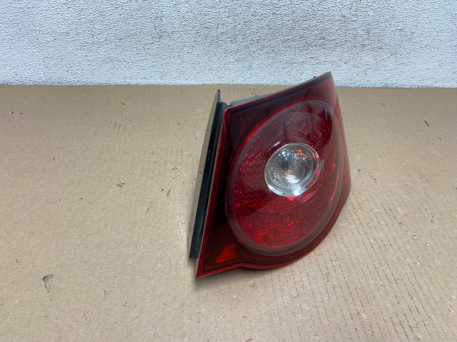 2008 2009 2010 Volkswagen Jetta Right Passenger RH Side Tail Light AF3095 LK2