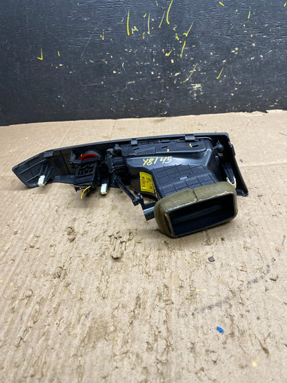 2007-2012 Hyundai Veracruz Left Driver LH Dash AC Air Vent Trim Panel Y8145 DG4