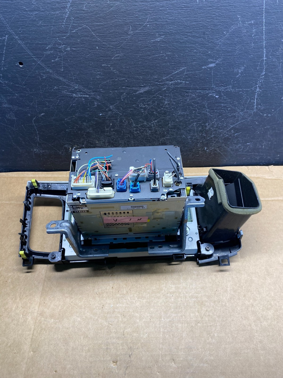 2011 to 2014 Toyota Sienna AM FM CD Mp3 Radio Receiver AD7572 DG5