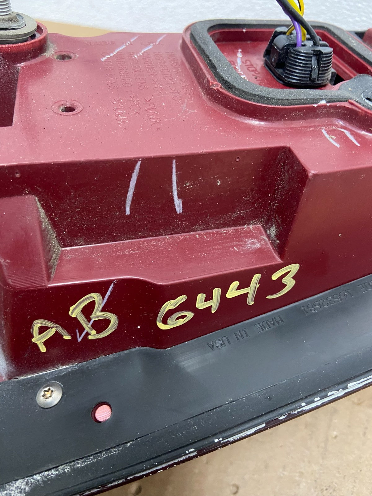 2005 2006 2007 Cadillac STS Left Driver Side Tail Light Oem AB6443 DW8