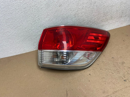 2013 to 2016 Nissan Pathfinder Passenger Right Side Tail Light AF4880 LK2