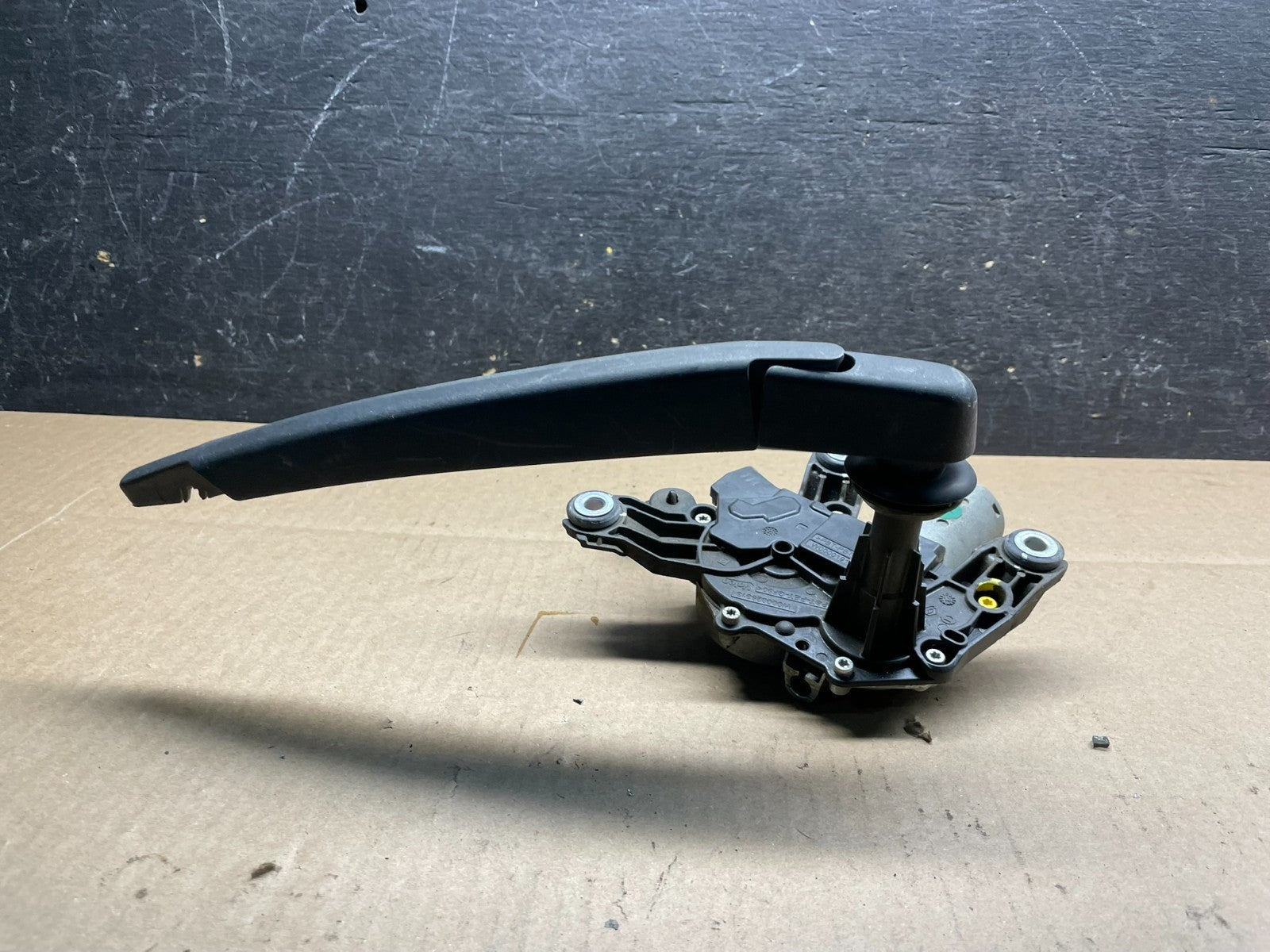 2004-2010 Infiniti QX60 Rear Liftgate Back Window Wiper Motor OEM v9056 DG3