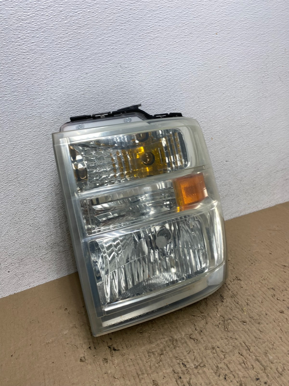 2008-2014 Ford Econoline E150 E250 E350 Left Driver LH Headlight AF7248 DW2