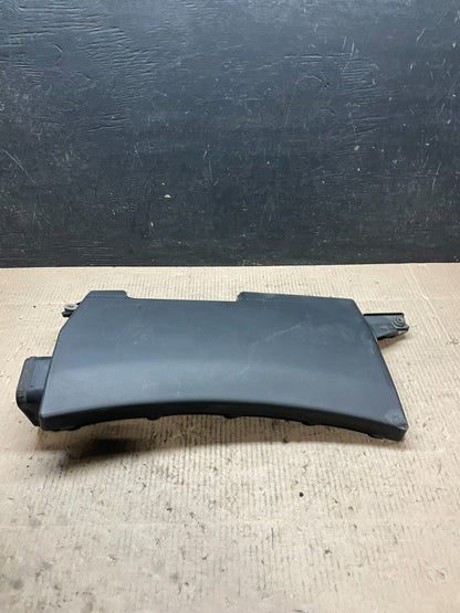 2006 to 2007 Infiniti m35 air intake manifold box inlet housing OEM I77720