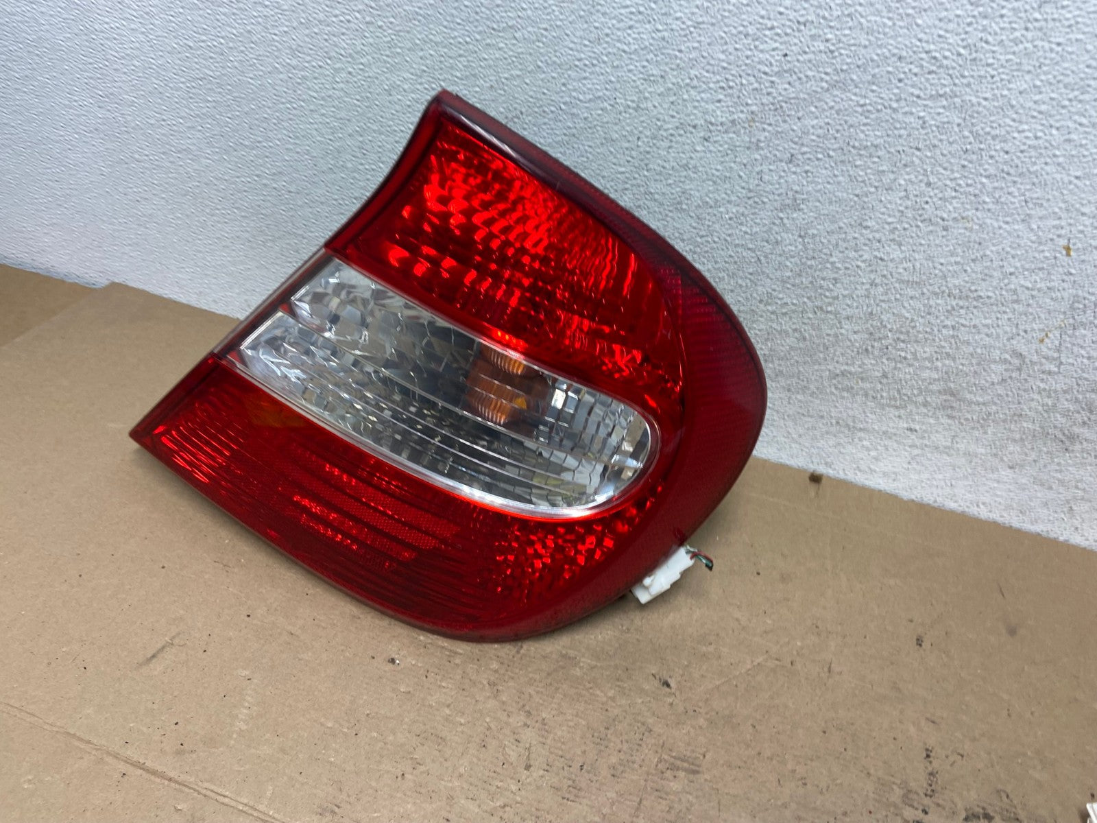 2002 2003 2004 Toyota Camry Tail Light Right Passenger Rh Side AF4879 LK1