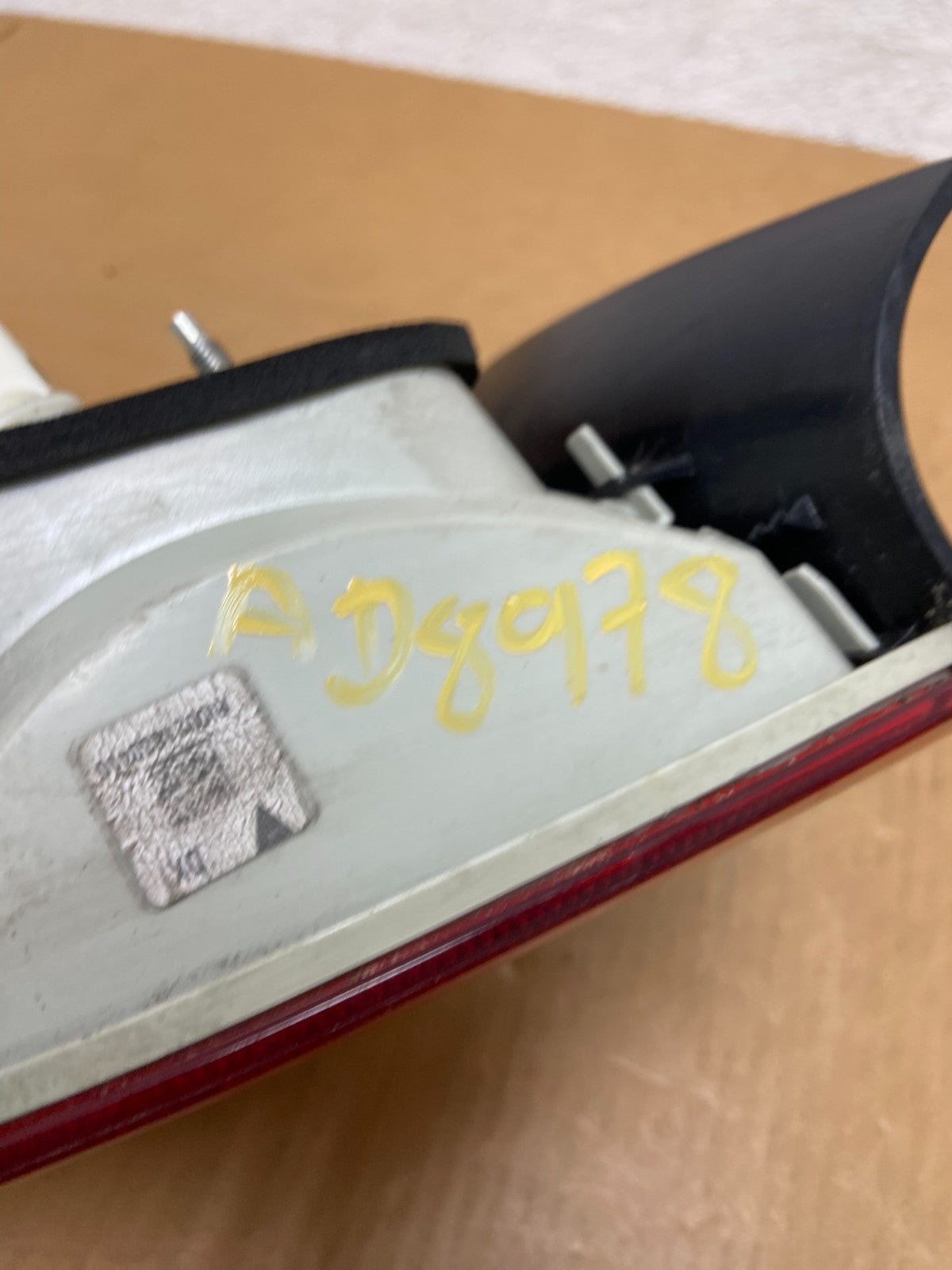 2009 2010 BMW 328i 3 Series Right Passenger RH Side Tail Light AD8978 DW6