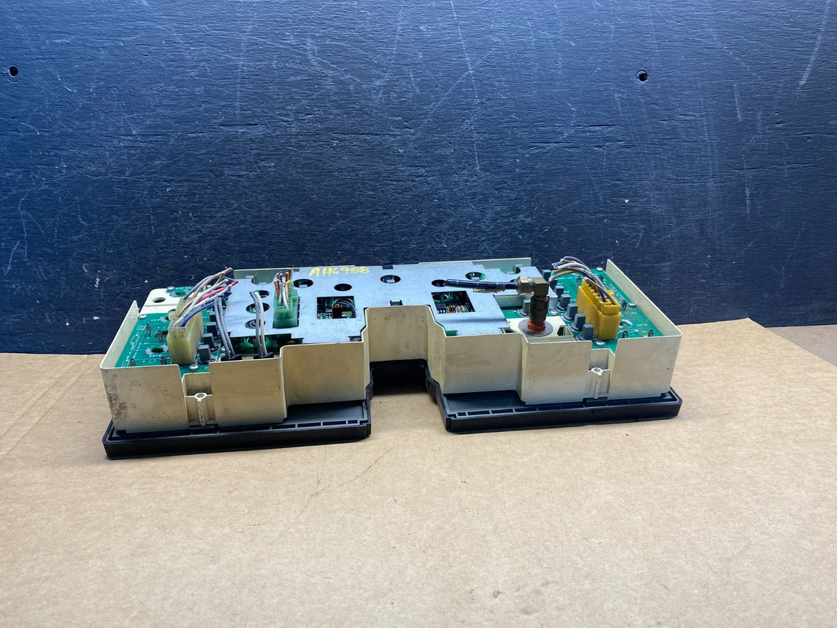 International Cluster Speedometer 689996c93 AH6958 PS5