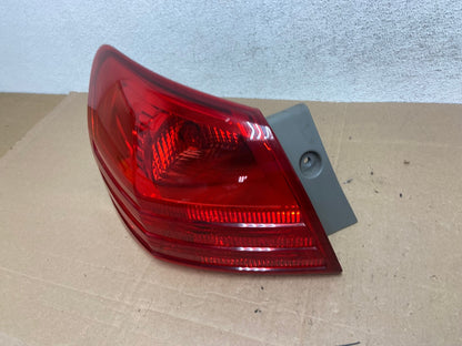 2008 to 2015 Nissan Rogue Left Driver Lh Side Tail Light AE4939 LK1
