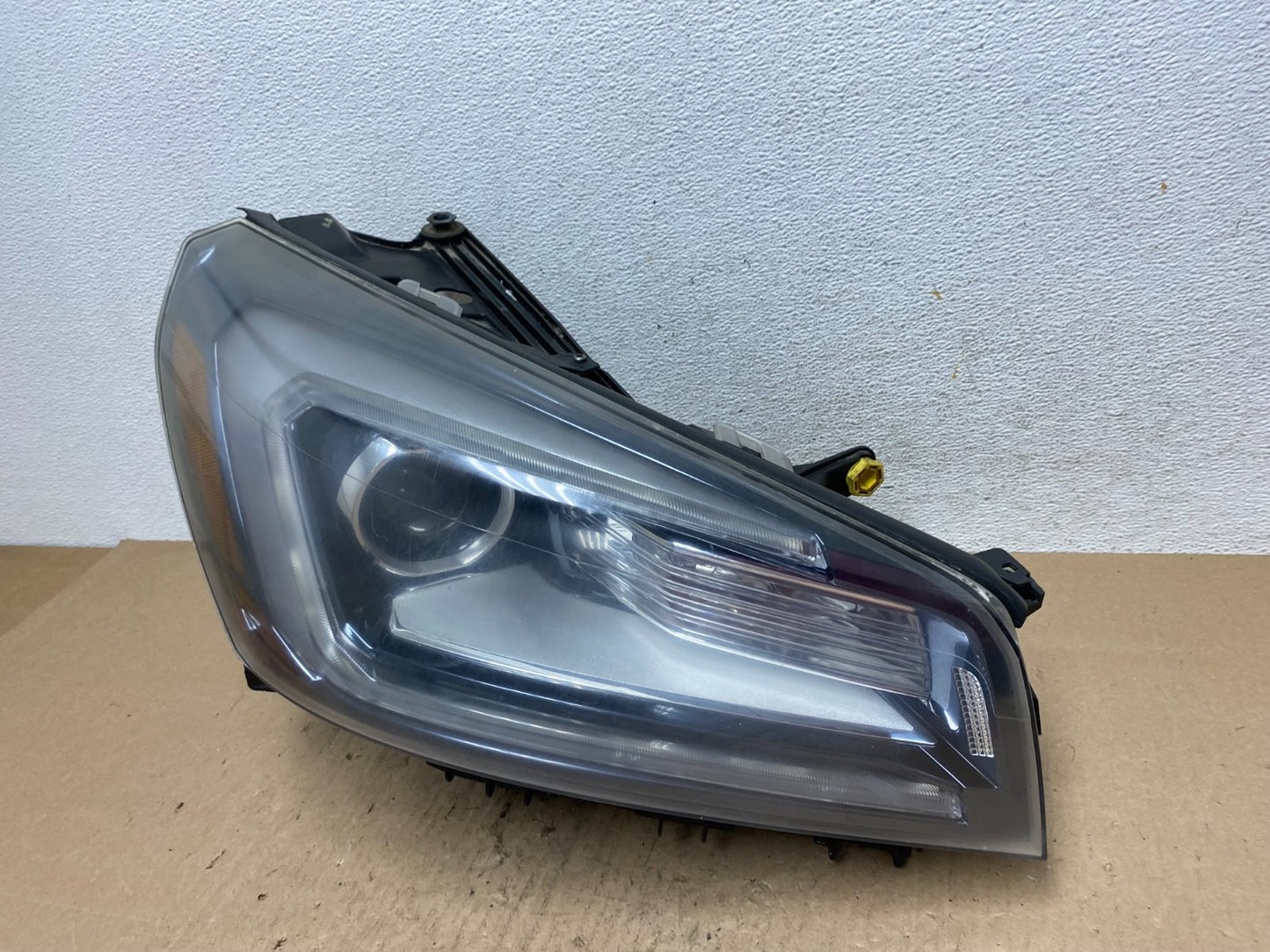 2013-2016 Gmc Acadia Right Passenger RH Side Led Halogen Headlight AE6571 DW1