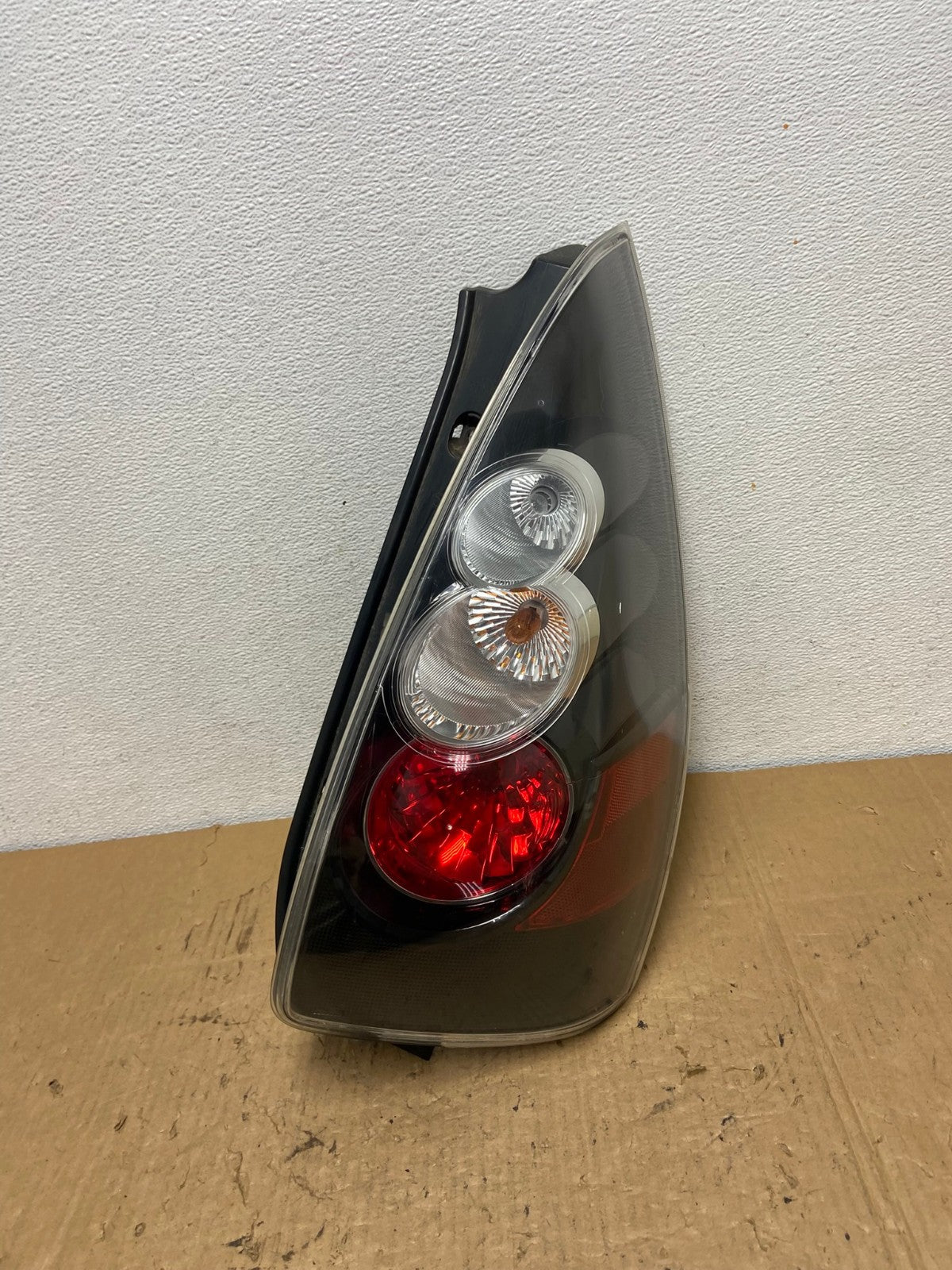 2006 2007 Mazda 5 Right Passenger RH Side Tail Light AC8201 LK0