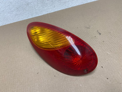 2001-2005 Chrysler PT Cruiser Left Driver LH Side Tail Light AE6947 LK1