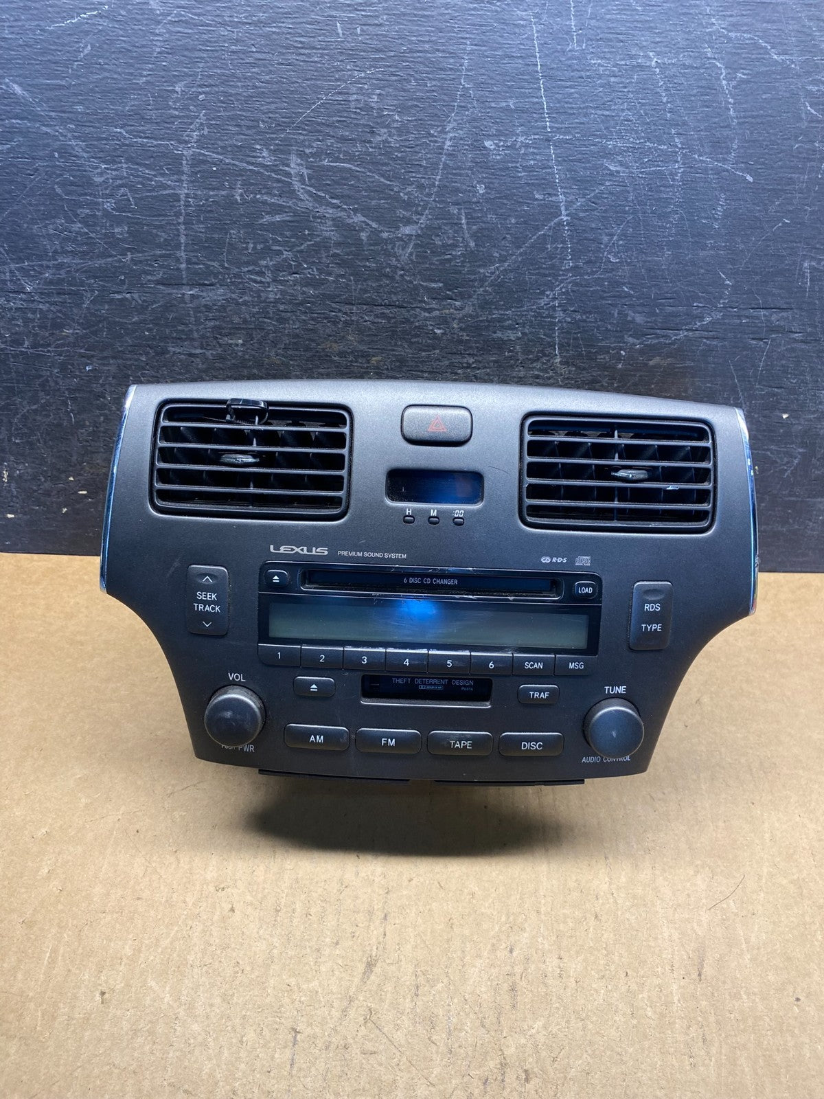 2004 to 2006 Lexus ES330 Es300 Radio Receiver Tape CD Air Vent AH5039 DG0