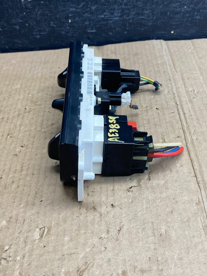 1997 to 2004 Ford F150 F250 Expedition Heater A/C Climate Control AE38542