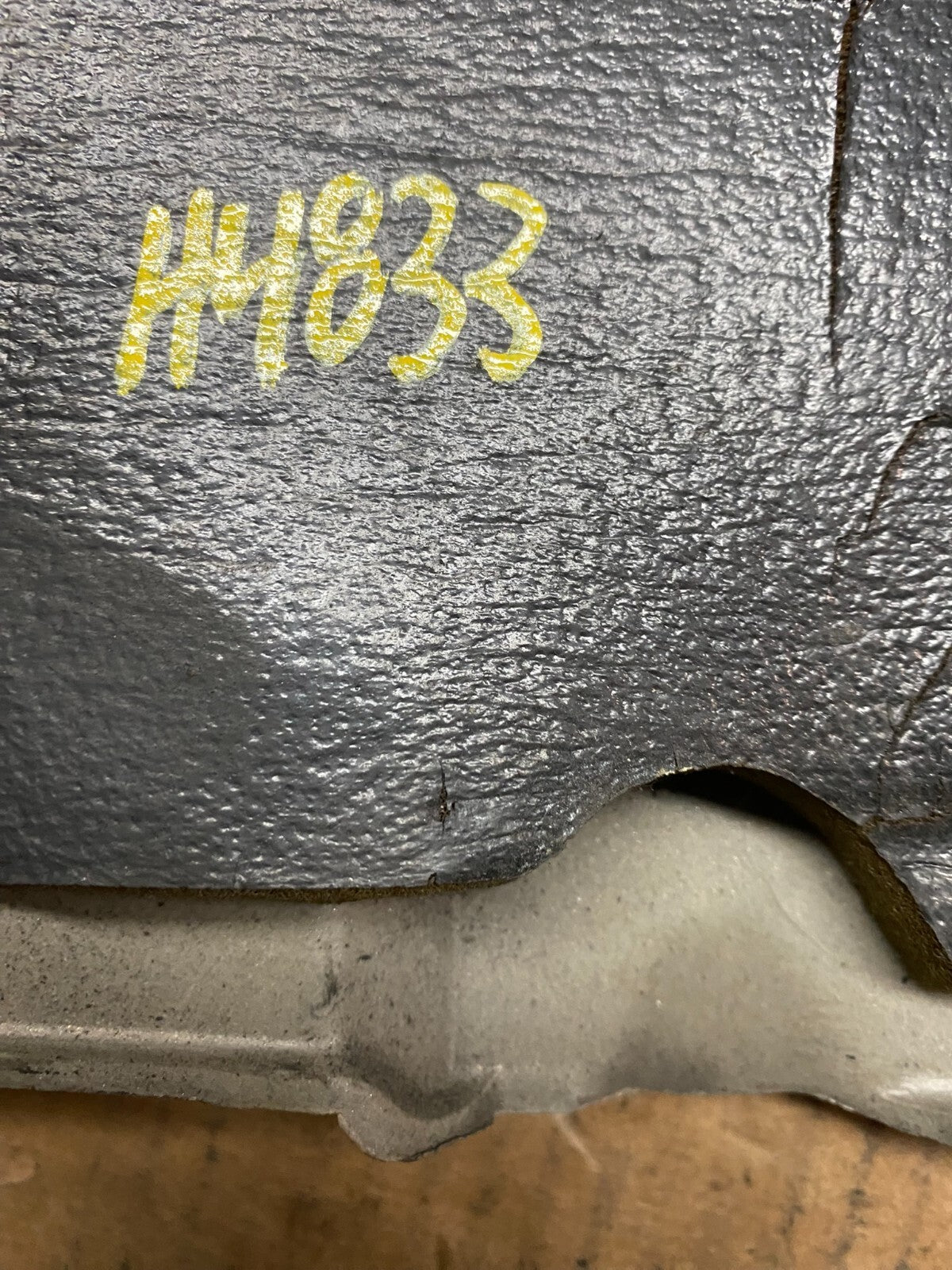 1997 to 2004 Cadillac Deville Seville Northstar Engine Motor Cover H4833 DG19