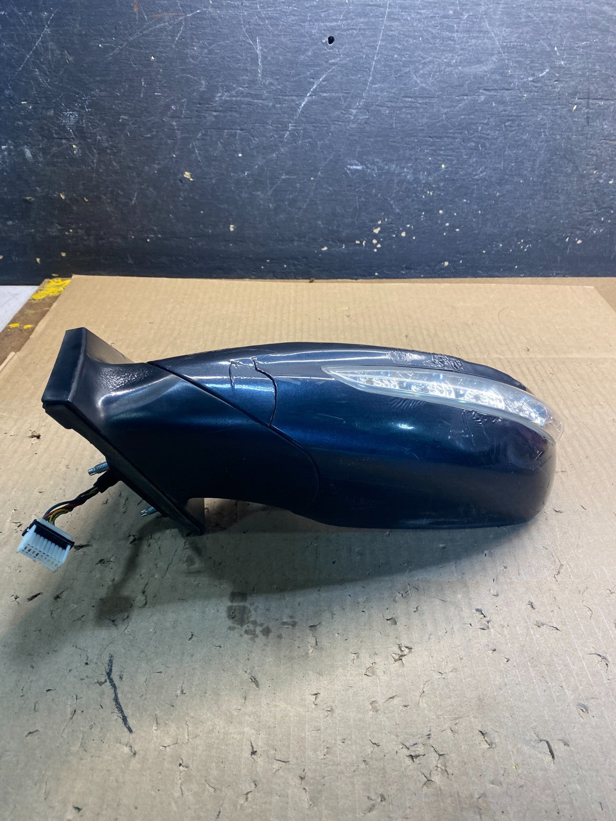 2011 - 2015 Hyundai Sonata Left Driver View Turn Sgn Door Mirror OEM Z5343 DG3