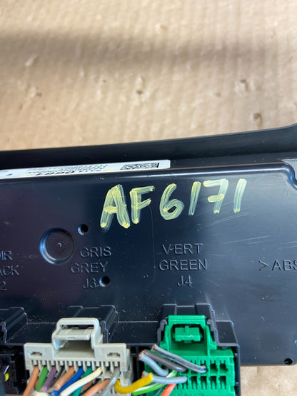 2013 - 2016 GMC Acadia A/C Heater Climate Control Radio Panel Bezel OE AF6171 DG6