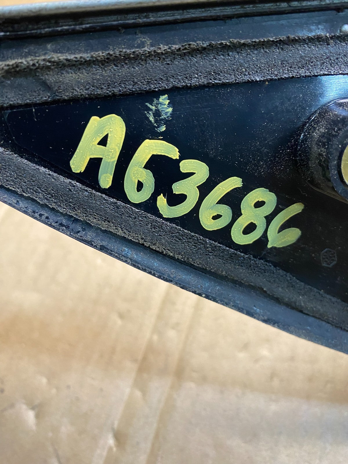 2001-2007 Toyota Highlander Right Passenger RH View Door Mirror AG3686 MS12