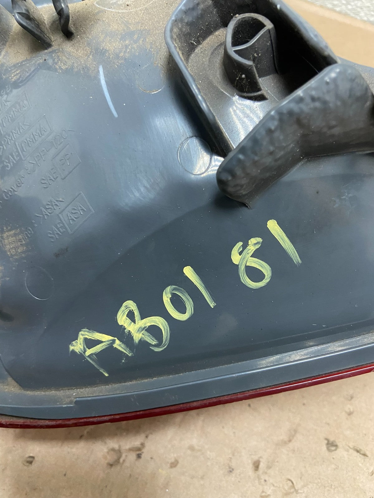 2003 2004 2005 Nissan Murano Right Passenger Rh Side Tail Light Oem AB0181 LK8
