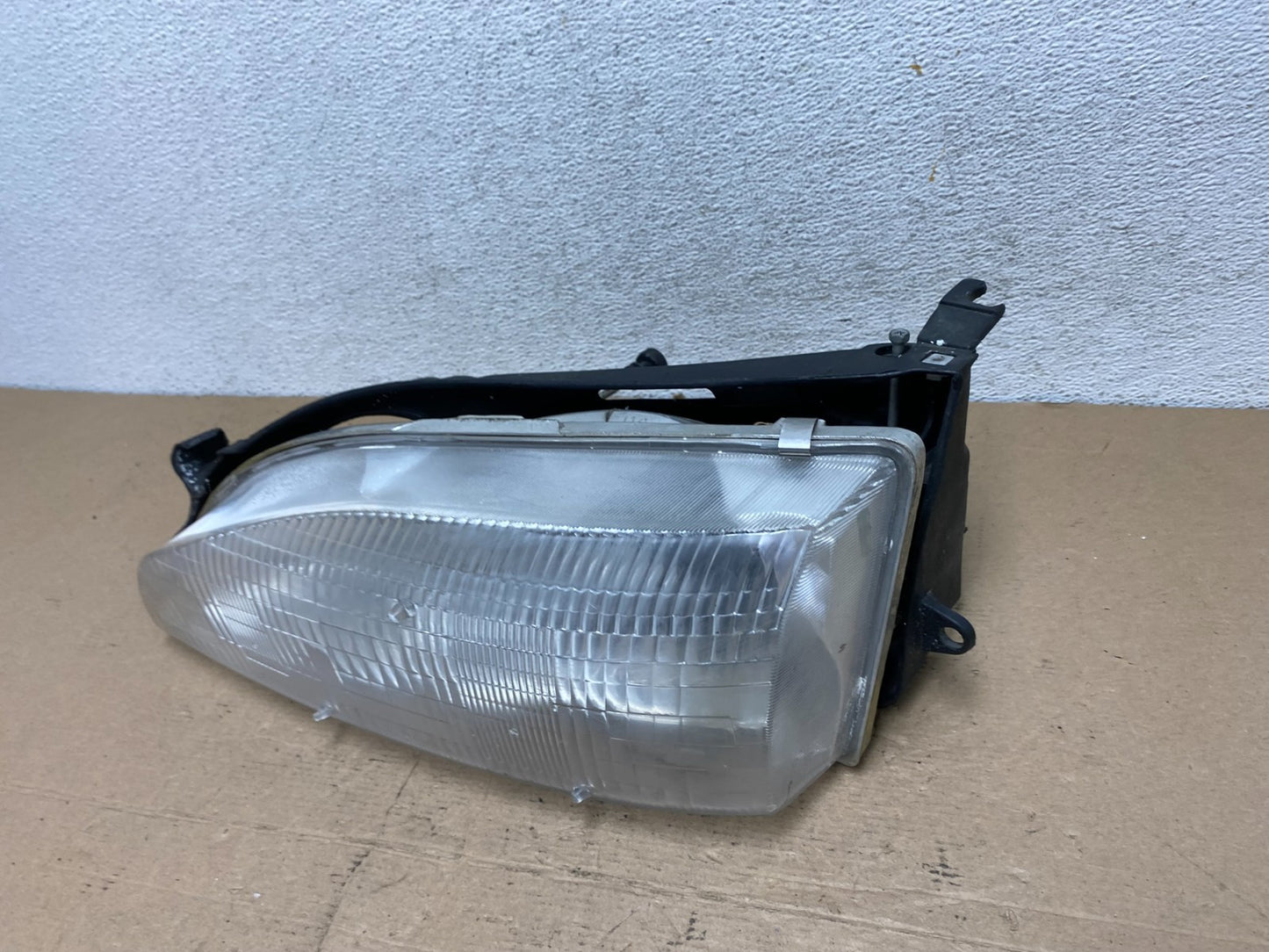1995 to 1996 Toyota Camry Left Driver LH Side Headlight AF4638 DW1