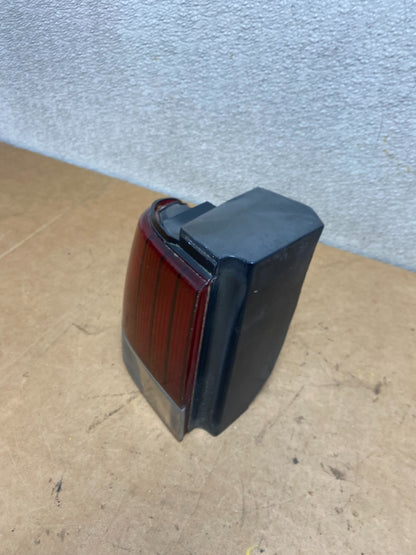 1989 - 1990 Ford Cougar Left Driver LH Side Tail Light OEM X4769 DG1