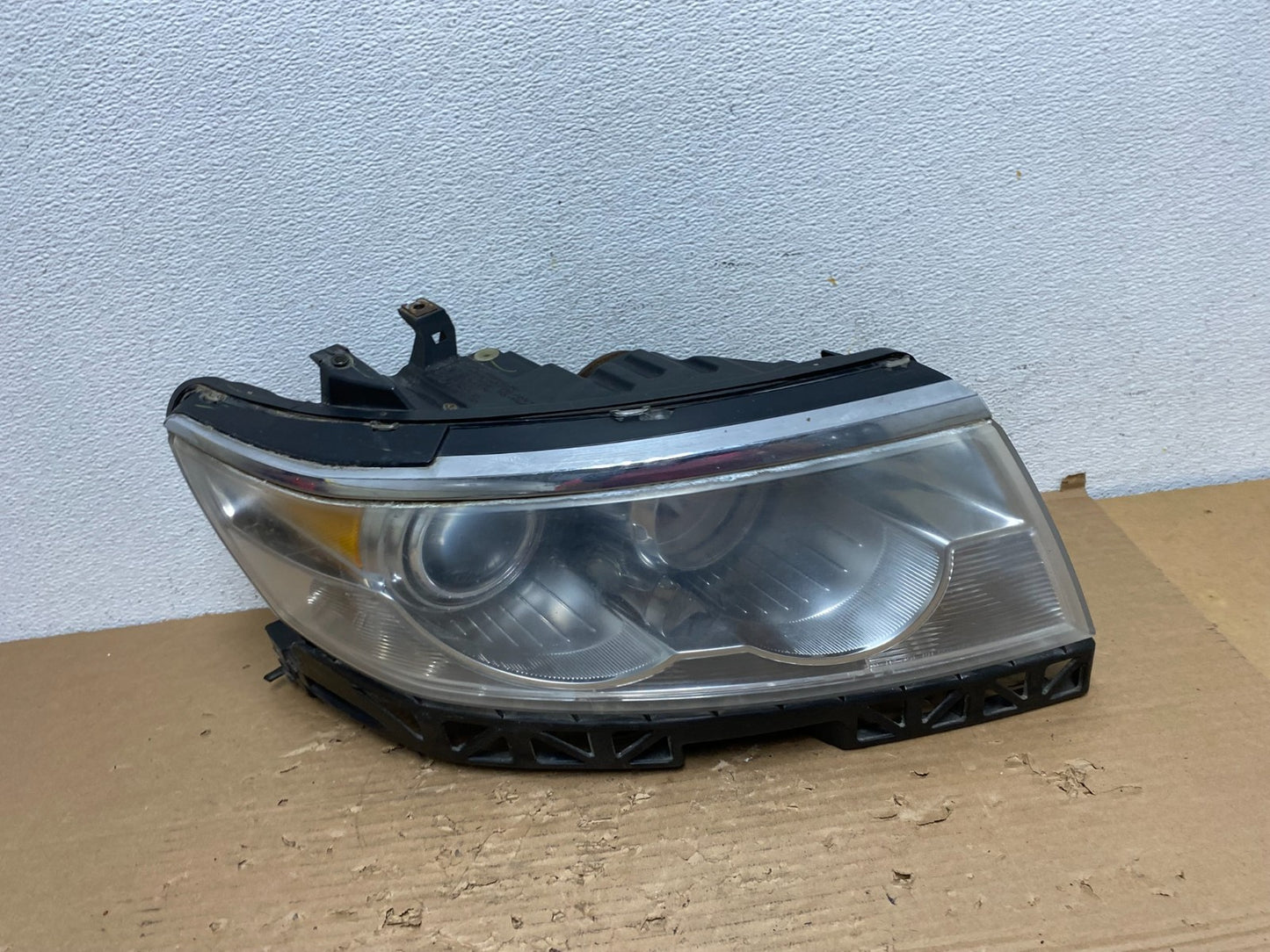 2006-2009 Lincoln MKZ Zephyr Right Passenger Headlight Halogen AD4327 DW0