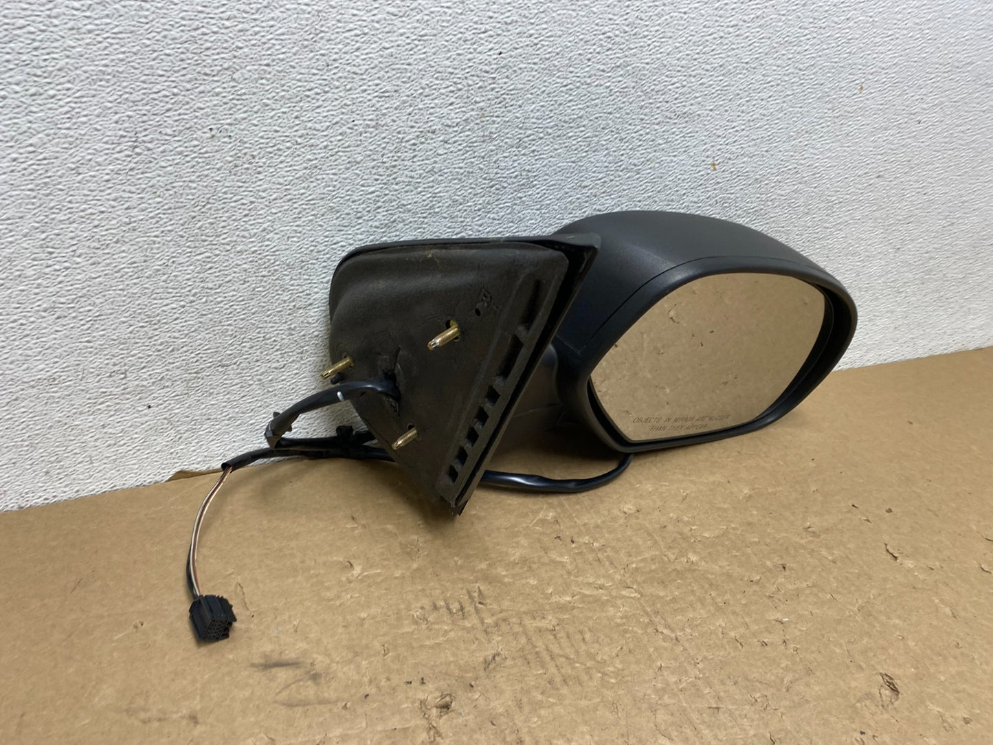 2007-2013 Chevrolet Tahoe Silverado Suburban Right Passenger Mirror AF7989 DW6