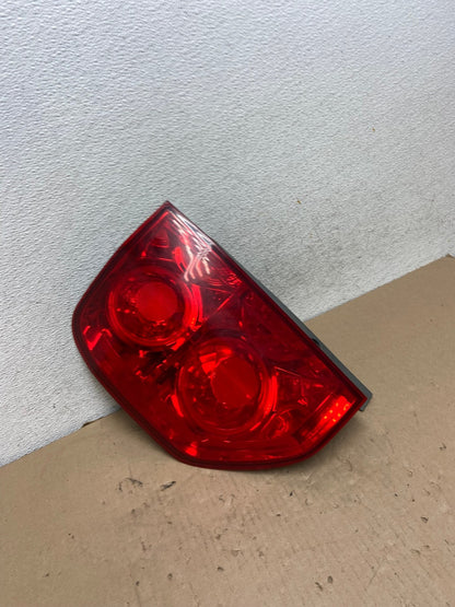 2003 2004 2005 Honda Pilot Left Driver LH Side Tail Light AG6733 LK2